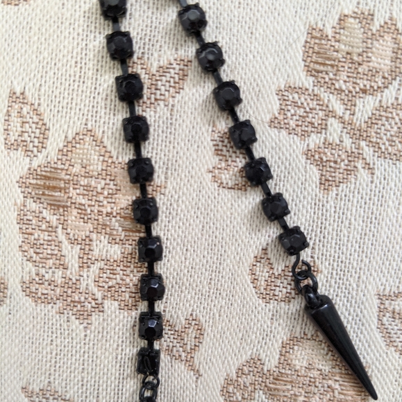 ⚡FREE W BUNDLE⚡ Earrings - Dramatic Black Danglers - Picture 2 of 5